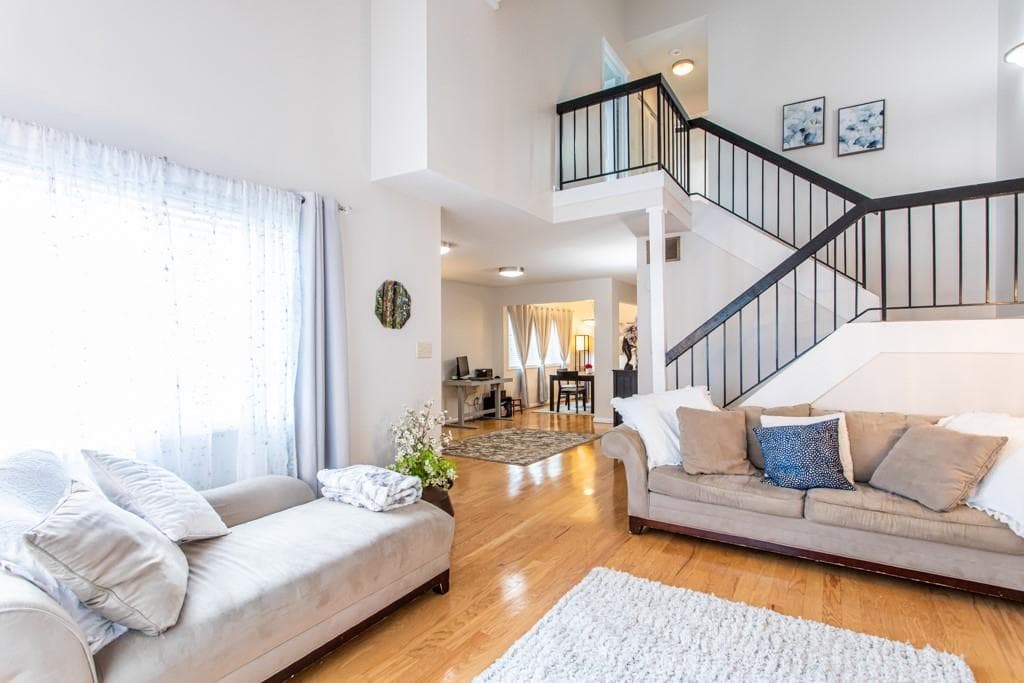 2 bedroom, 3 bathroom, 1,290 sq ft condominium sold at 1468 Briarwood Road 303, Brookhaven, GA 30319