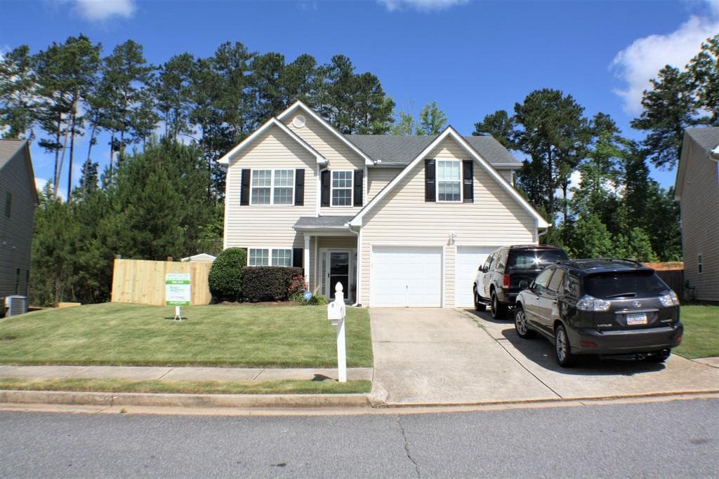 319 Hawthorn Drive, Dallas, GA 30132 — most recent listing photo