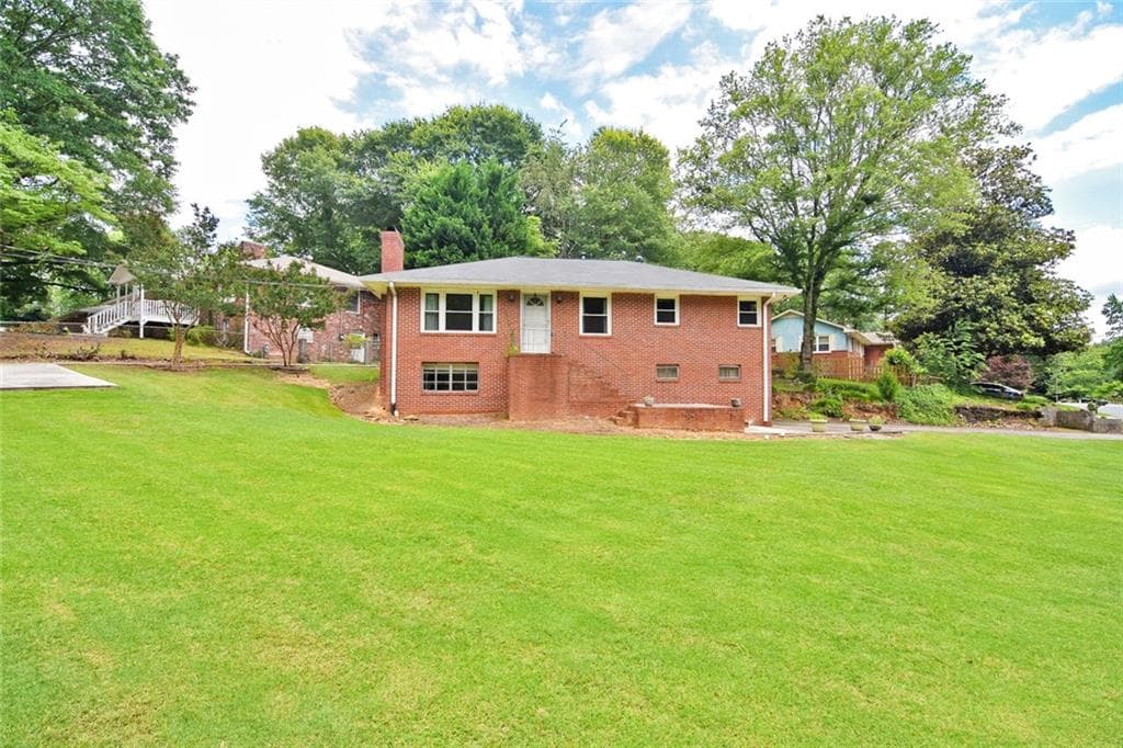 445 Sybil Lane, Marietta, GA 30067 — most recent listing photo