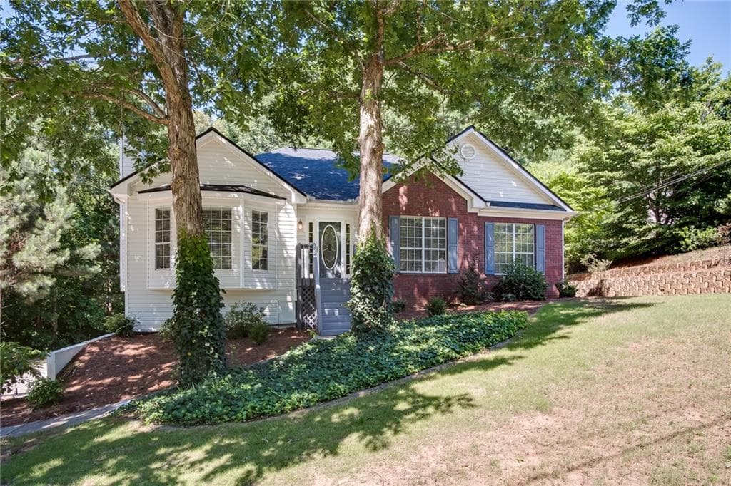 4628 Fox Forrest Drive, Flowery Branch, GA 30542 — most recent listing photo