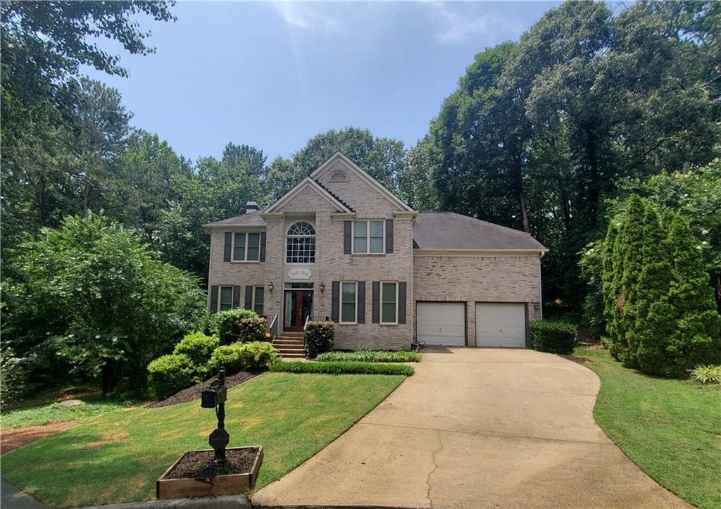 6 bedroom, 5 bathroom, 4,100 sq ft single family residence sold at 313 Hillpine Drive, Woodstock, GA 30189