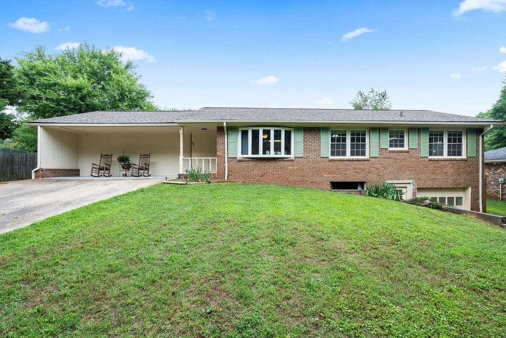 60 LOIS Road, Euharlee, GA 30120 — most recent listing photo