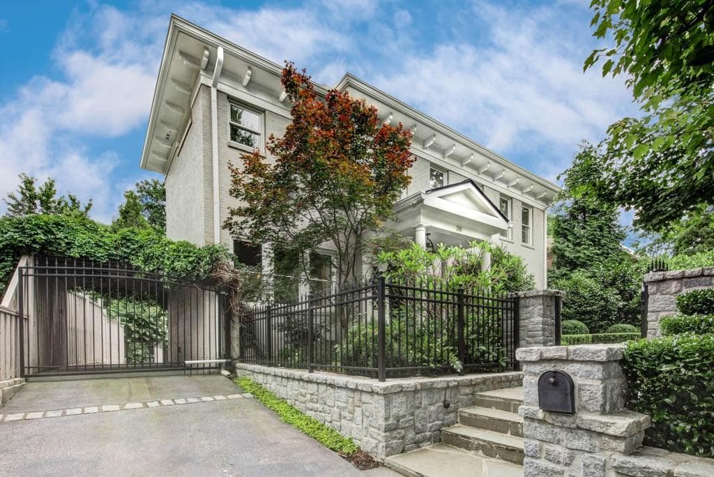 4 bedroom, 4 bathroom, 3,387 sq ft single family residence sold at 36 26th Street, Atlanta, GA 30309