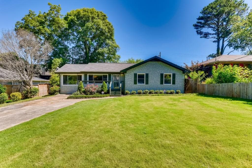 3 bedroom, 2 bathroom, 1,350 sq ft single family residence sold at 3016 Belvedere Lane, Decatur, GA 30032