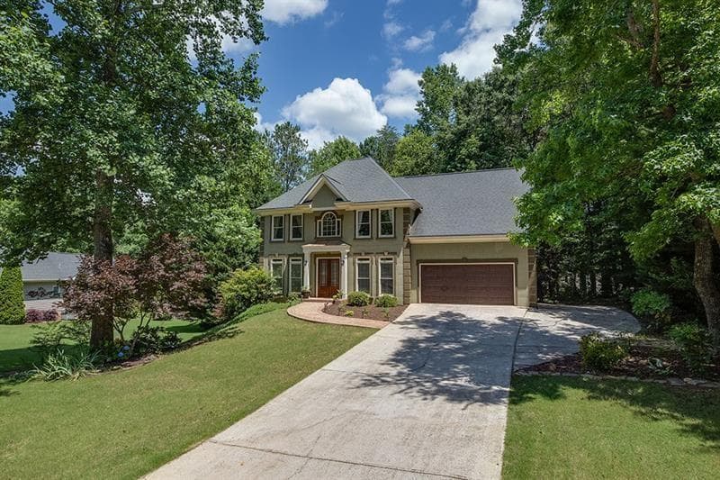4 bedroom, 3 bathroom, 3,367 sq ft single family residence sold at 147 Long Meadow Lane, Alpharetta, GA 30004