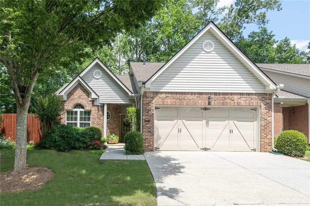 2 bedroom, 2 bathroom, 1,796 sq ft condominium sold at 3805 Abbott Lane 15, Powder Springs, GA 30127