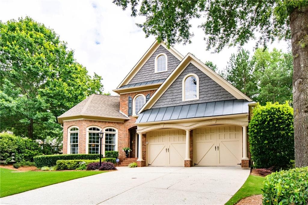 4 bedroom, 4 bathroom, 3,058 sq ft single family residence sold at 5301 Davenport Manor, Cumming, GA 30041