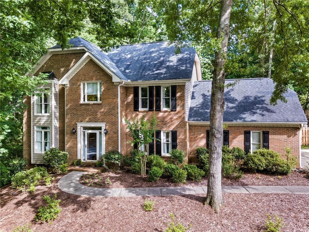 215 Creek Spring Court, Alpharetta, GA 30022 — most recent listing photo