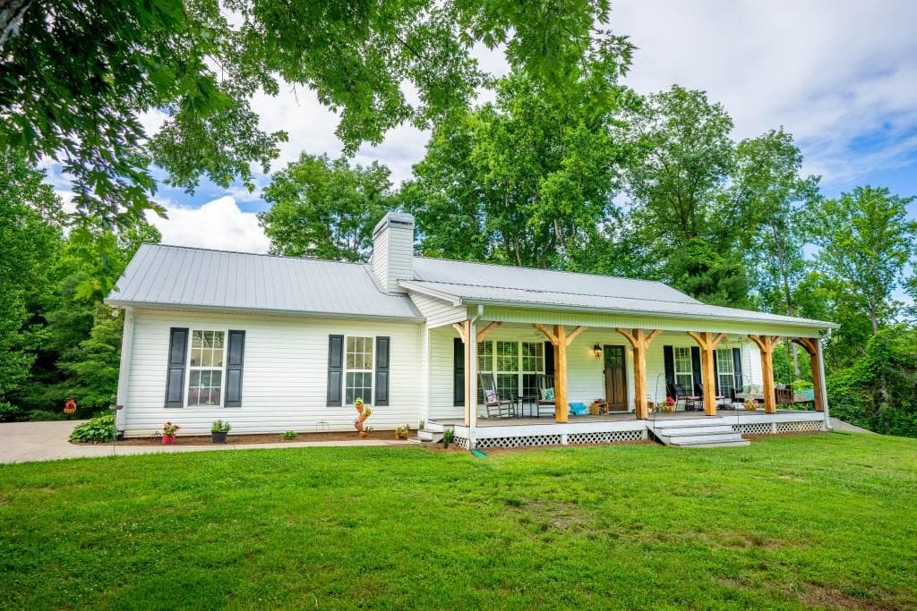 5729 Hubert Stephens Road, Gainesville, GA 30506 — most recent listing photo