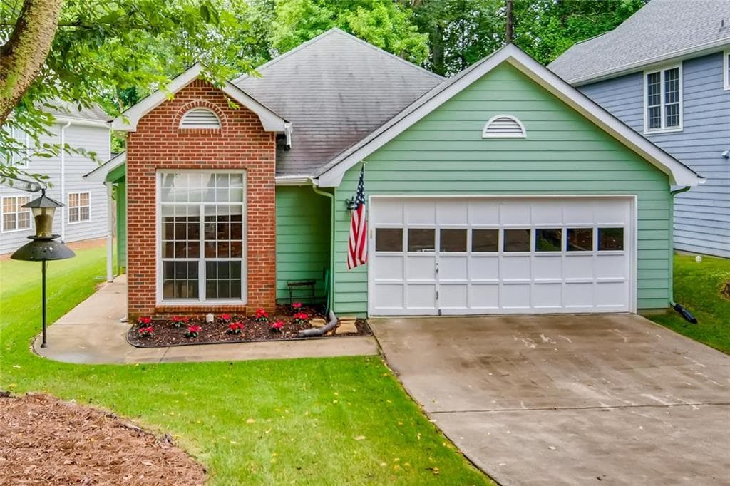 3 bedroom, 2 bathroom, 2,169 sq ft single family residence sold at 8841 S Somerset Lane, Alpharetta, GA 30004