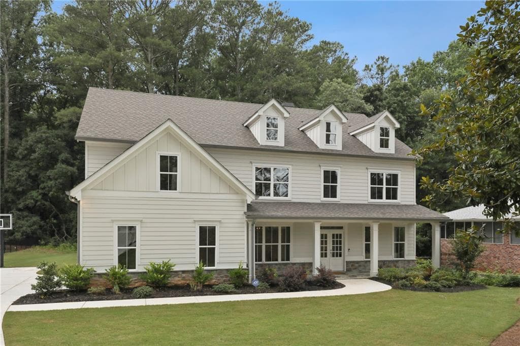 6 bedroom, 6 bathroom, 4,400 sq ft single family residence sold at 2610 Cravey Drive, Atlanta, GA 30345
