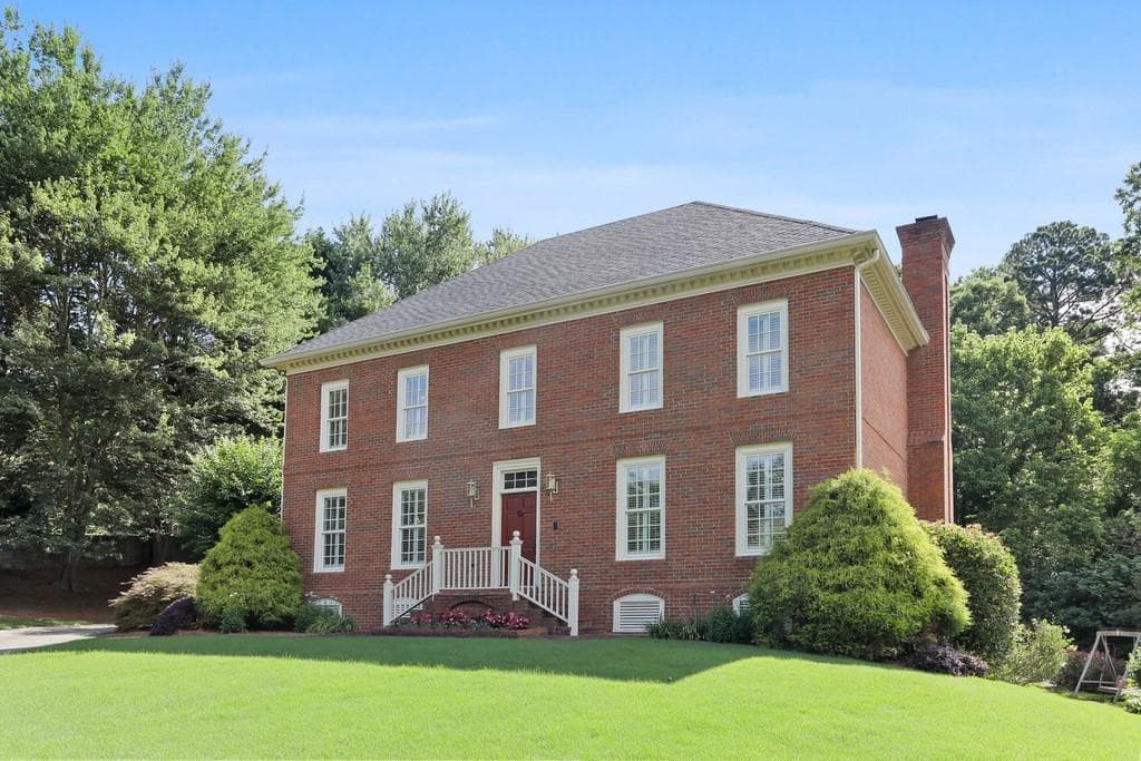 100 Chickering Lake Drive, Roswell, GA 30075 — most recent listing photo