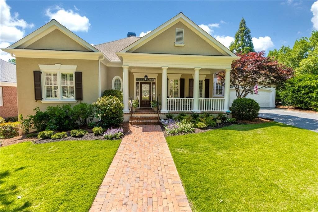 3 bedroom, 4 bathroom, 3,865 sq ft single family residence sold at 2093 Stephens Walk, Dunwoody, GA 30338
