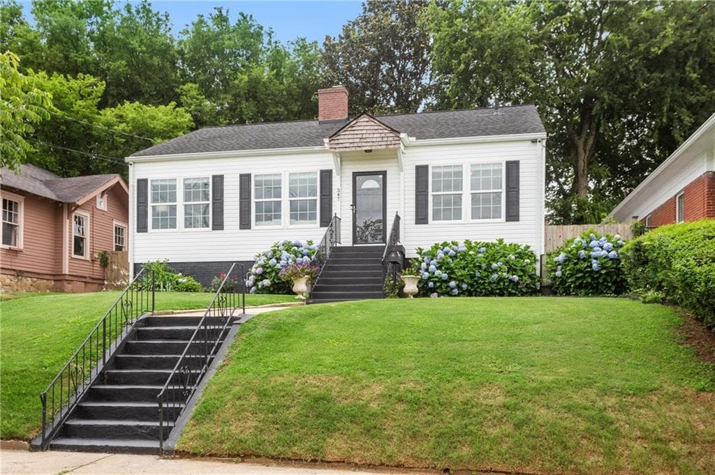 3 bedroom, 2 bathroom, 1,868 sq ft single family residence sold at 347 Pine Street, Atlanta, GA 30308