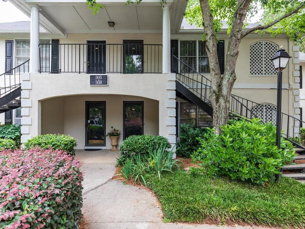 306 PEACHTREE FOREST Terrace 306, Peachtree Corners, GA 30092 — most recent listing photo
