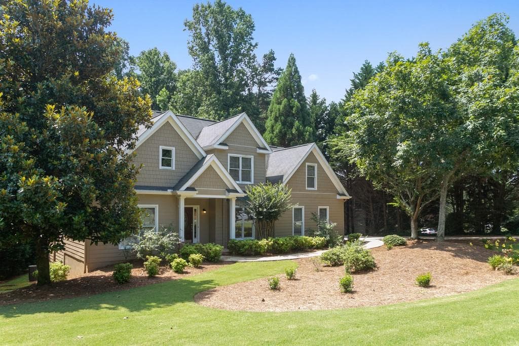 6 bedroom, 4 bathroom single family residence sold at 2095 Melrose Trace N/A, Cumming, GA 30041