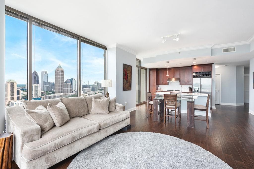 2 bedroom, 3 bathroom, 1,369 sq ft condominium sold at 270 17th Street 3102, Atlanta, GA 30363
