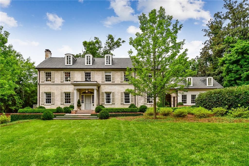 5 bedroom, 7 bathroom, 6,500 sq ft single family residence sold at 3110 Habersham Road, Atlanta, GA 30305