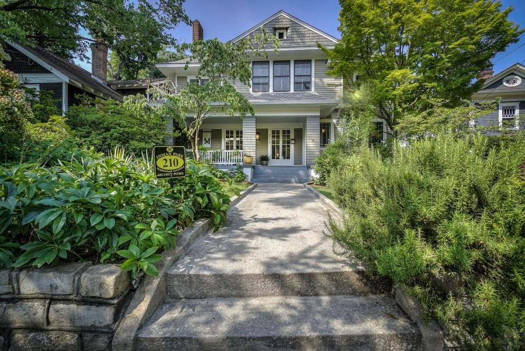 4 bedroom, 3 bathroom, 3,852 sq ft single family residence sold at 210 Hurt Street, Atlanta, GA 30307