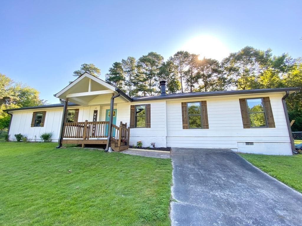 1615 Woodcreek Drive, Cumming, GA 30041 — most recent listing photo