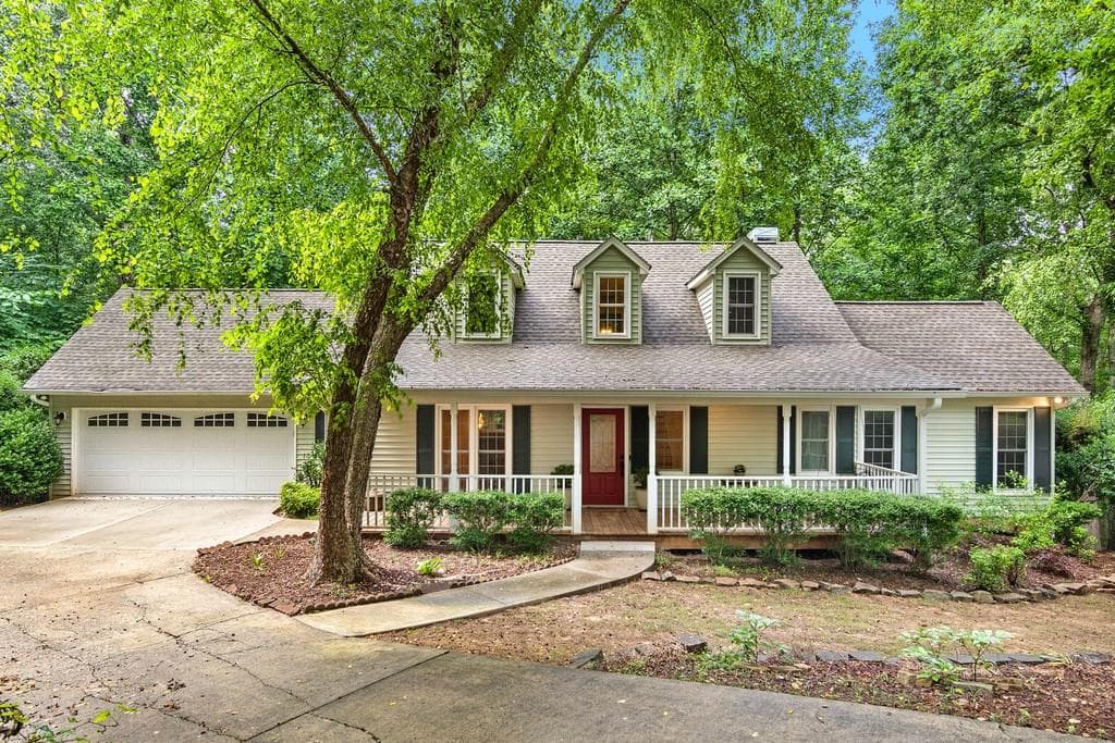 4725 Walnut Bend Drive, Gainesville, GA 30507 — most recent listing photo