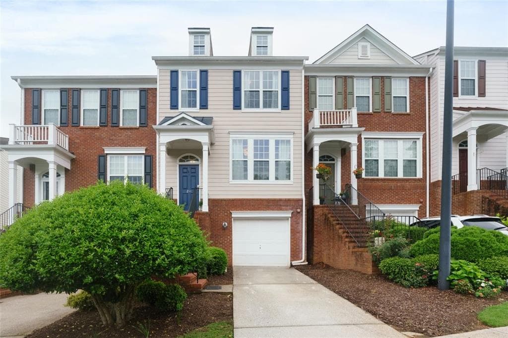 3 bedroom, 4 bathroom, 1,914 sq ft townhouse sold at 211 BALABAN Circle, Woodstock, GA 30188