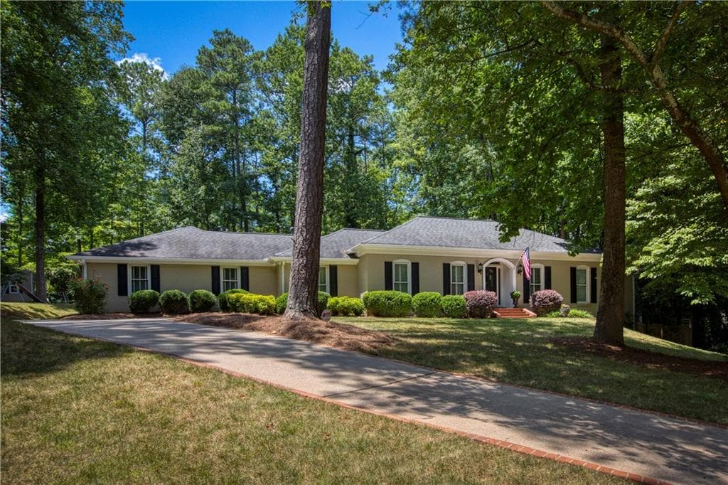 5 bedroom, 5 bathroom, 4,000 sq ft single family residence sold at 6344 Mountain Brook Way, Atlanta, GA 30328