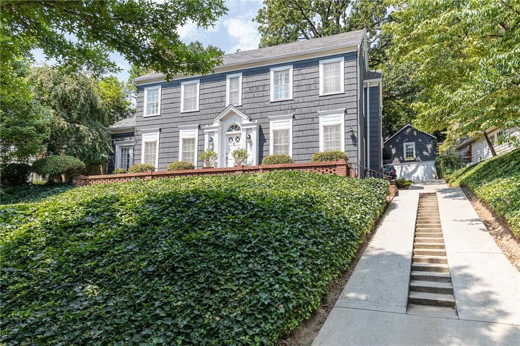 5 bedroom, 4 bathroom single family residence sold at 52 Montclair Drive, Atlanta, GA 30309
