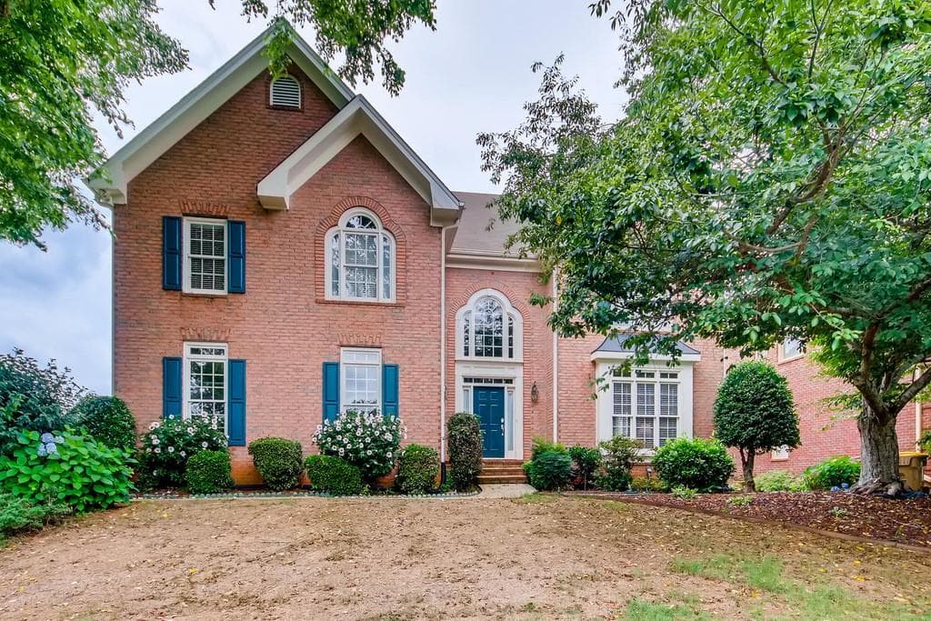 5560 Vicarage Walk, Alpharetta, GA 30005 — most recent listing photo