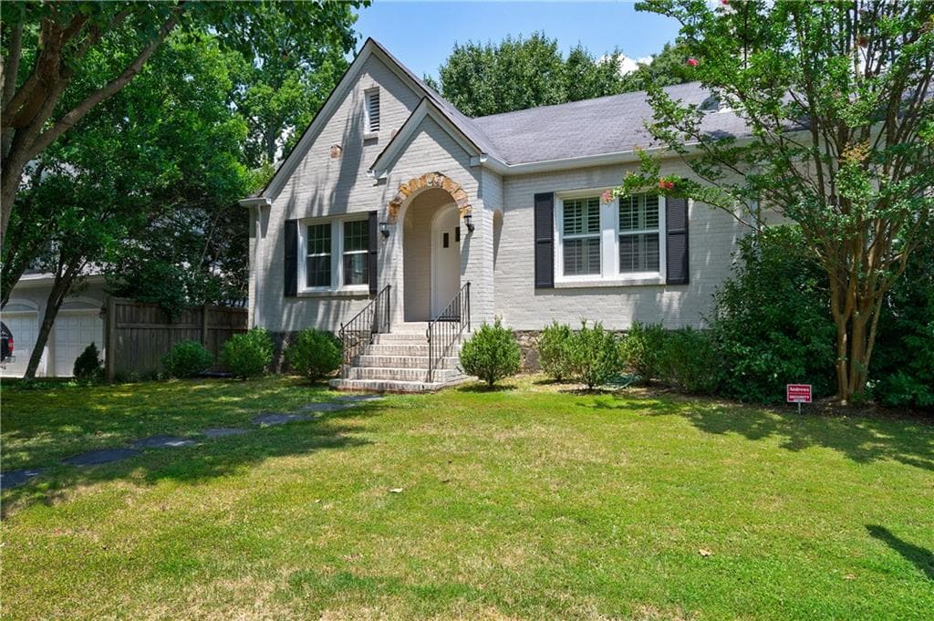 3 bedroom, 2 bathroom, 1,462 sq ft single family residence sold at 340 Peachtree Avenue, Atlanta, GA 30305