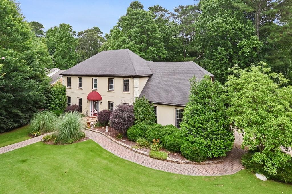 5076 Hampton Lake Drive, Marietta, GA 30068 — most recent listing photo