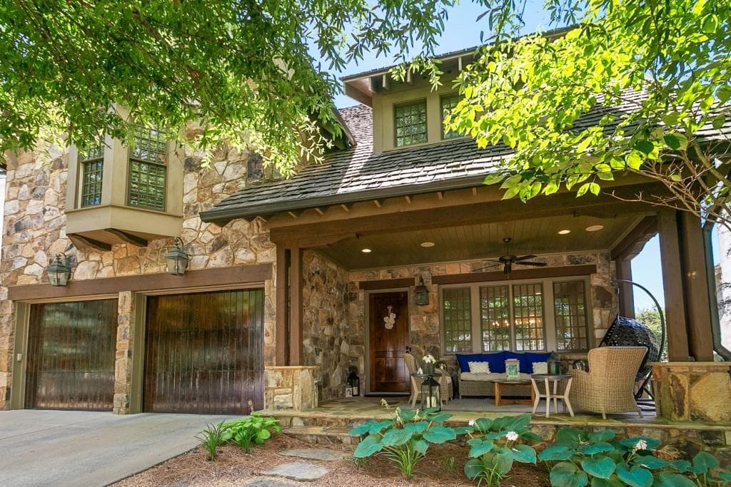 7040 Round Road, Cumming, GA 30040 — most recent listing photo