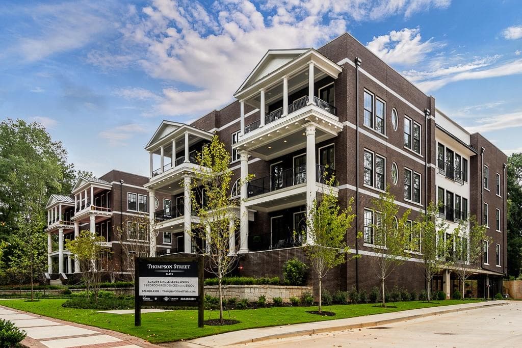 3 bedroom, 3 bathroom, 2,650 sq ft condominium sold at 81 Thompson Street 301, Alpharetta, GA 30009