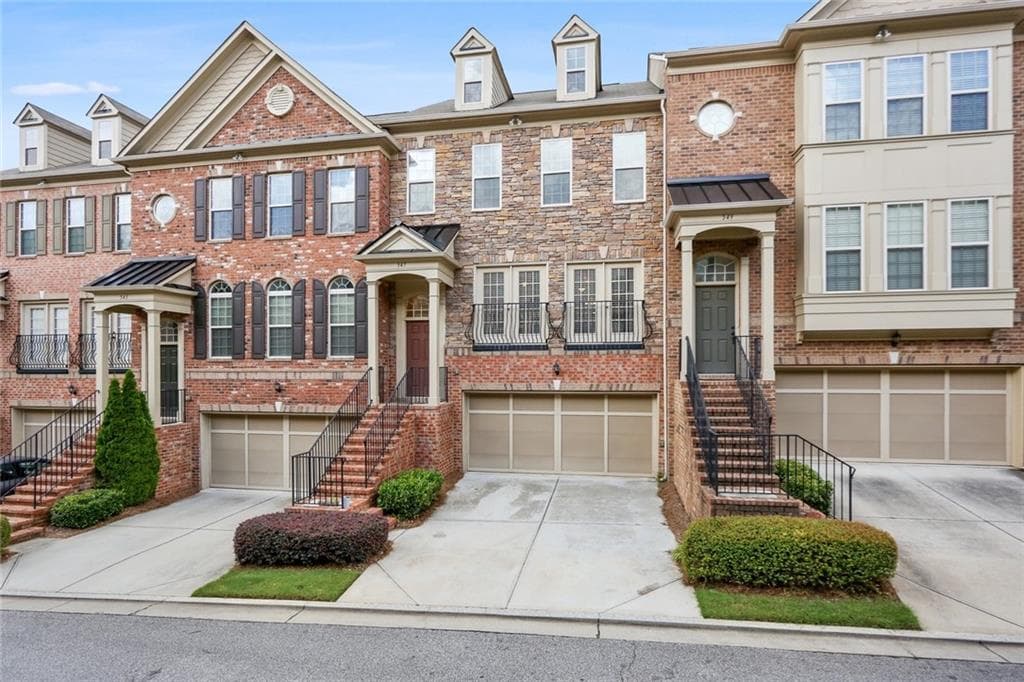 4 bedroom, 4 bathroom, 3,001 sq ft townhouse sold at 547 Sarabrook Place, Atlanta, GA 30342
