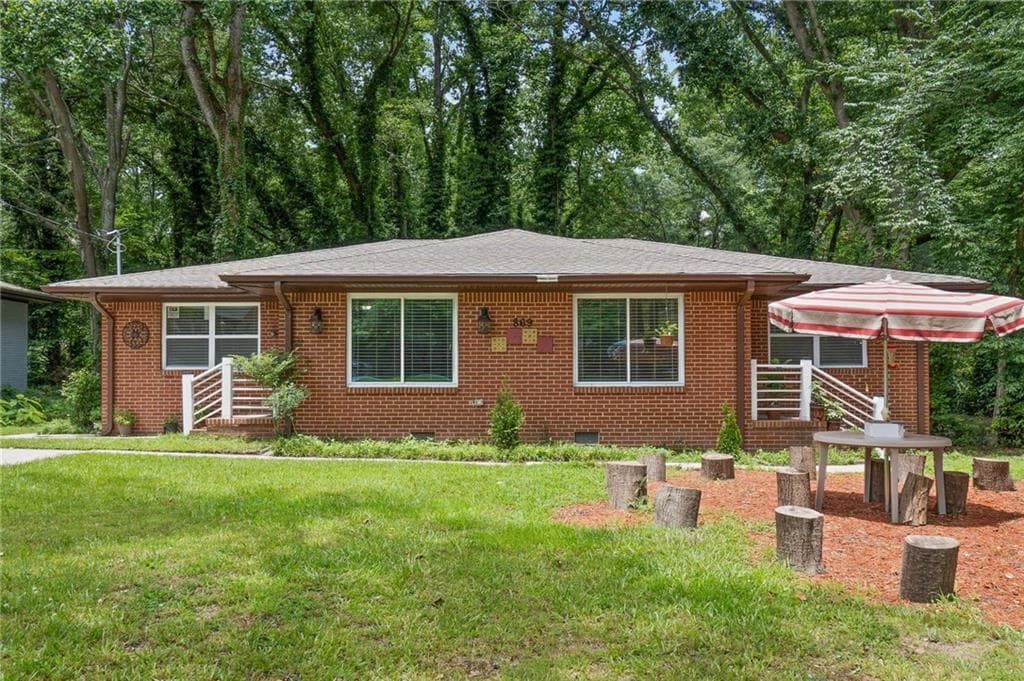 869 Jefferson Avenue, East Point, GA 30344 — most recent listing photo