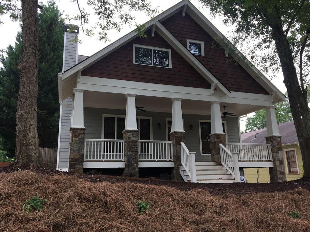 5 bedroom, 3 bathroom, 3,100 sq ft single family residence sold at 1295 Hosea L Williams Drive, Atlanta, GA 30317