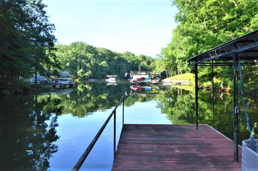 8265 Bennett Lane, Gainesville, GA 30506 — most recent listing photo