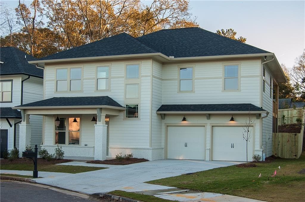 4 bedroom, 4 bathroom, 2,576 sq ft single family residence sold at 1421 Sugarmill Oaks Avenue, Atlanta, GA 30316