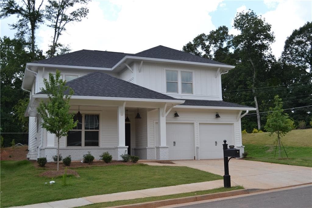 3 bedroom, 3 bathroom, 2,200 sq ft single family residence sold at 1391 Sugarmill Oaks Avenue, Atlanta, GA 30316