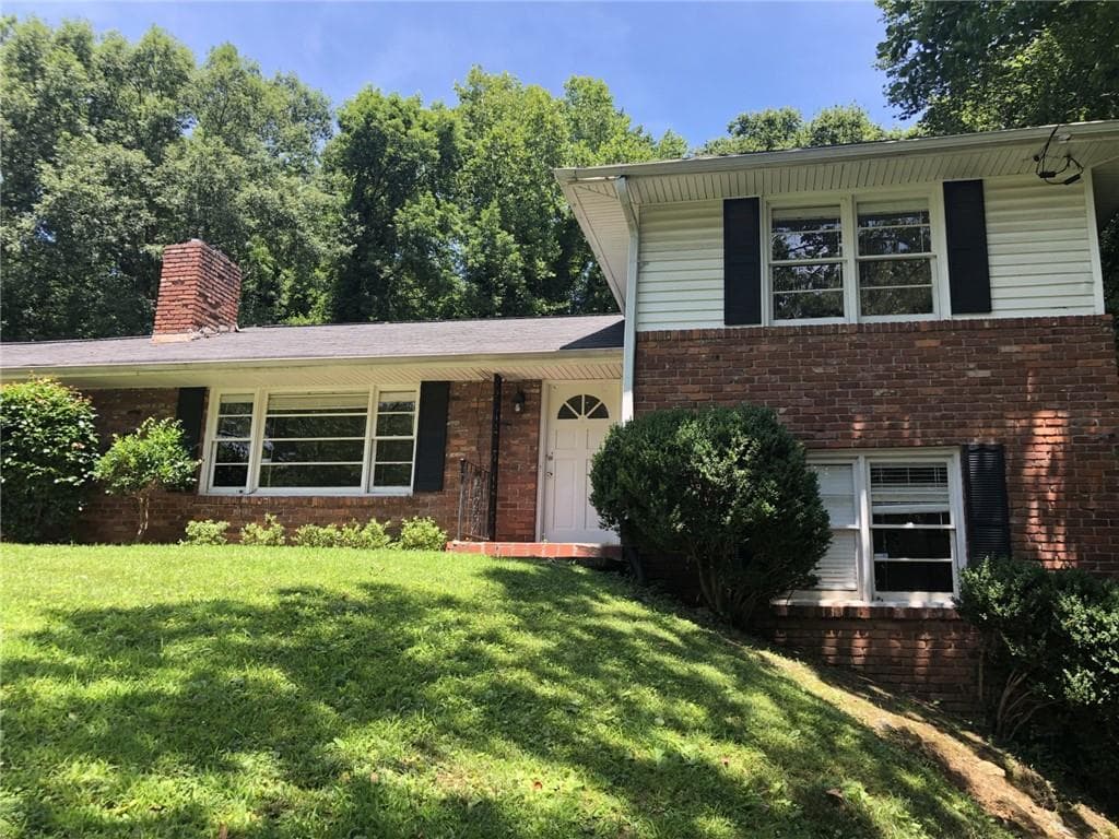 390 Windsor Parkway, Sandy Springs, GA 30342 — most recent listing photo