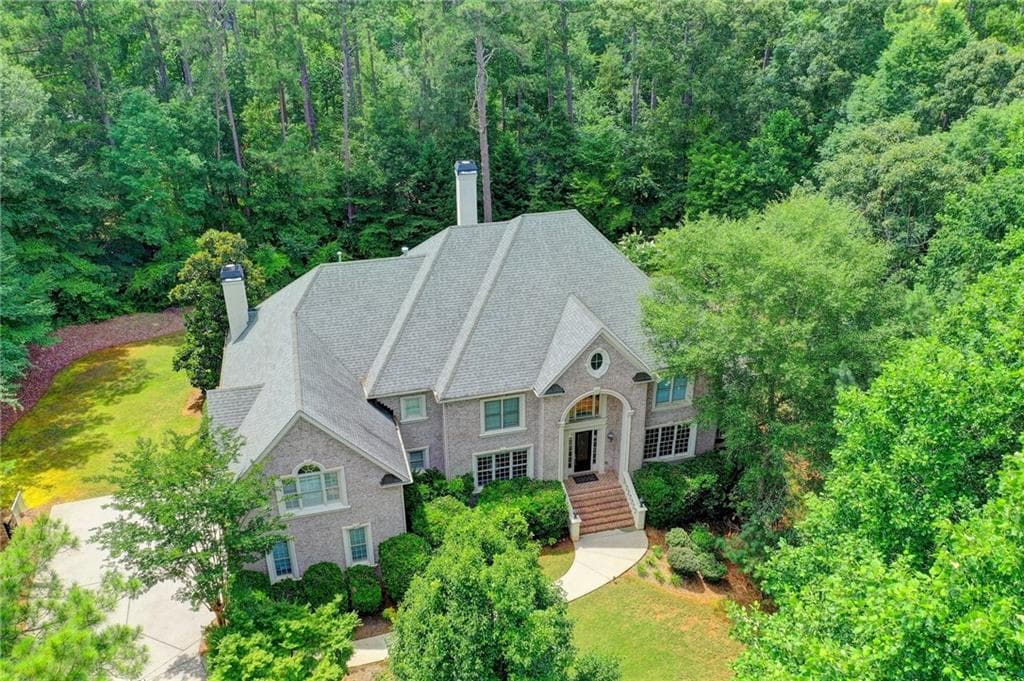5 bedroom, 5 bathroom, 5,871 sq ft single family residence sold at 440 Bridgett Court, Alpharetta, GA 30004