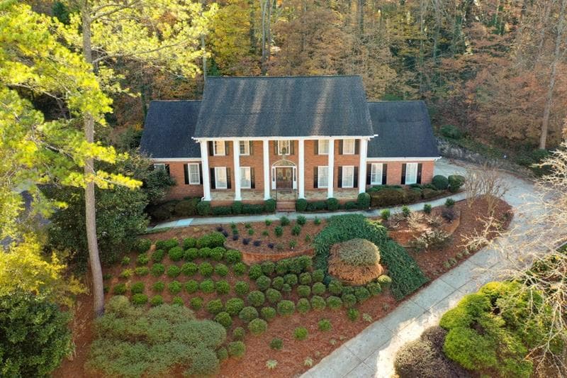 5 bedroom, 6 bathroom, 6,500 sq ft single family residence sold at 425 Ferry Landing, Sandy Springs, GA 30328
