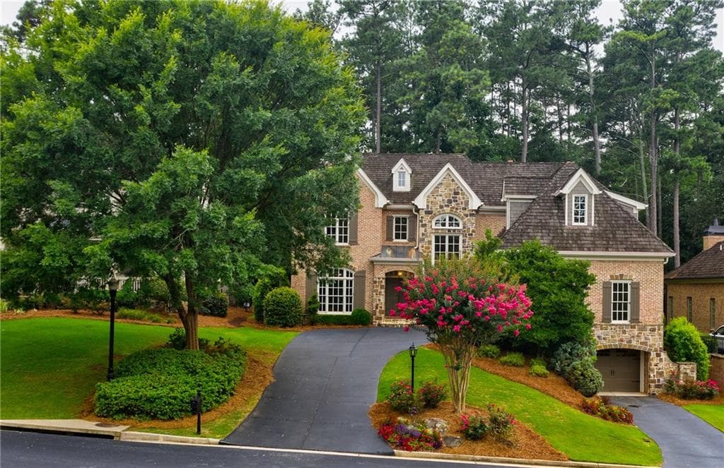 5 bedroom, 6 bathroom, 4,314 sq ft single family residence sold at 160 Ardsley Lane, Alpharetta, GA 30005