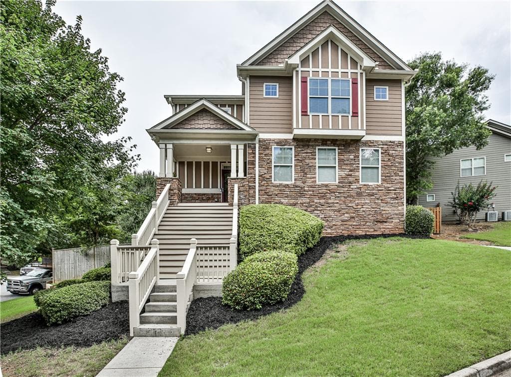 4 bedroom, 5 bathroom, 3,352 sq ft single family residence sold at 3132 Silver Hill Terrace, Atlanta, GA 30316