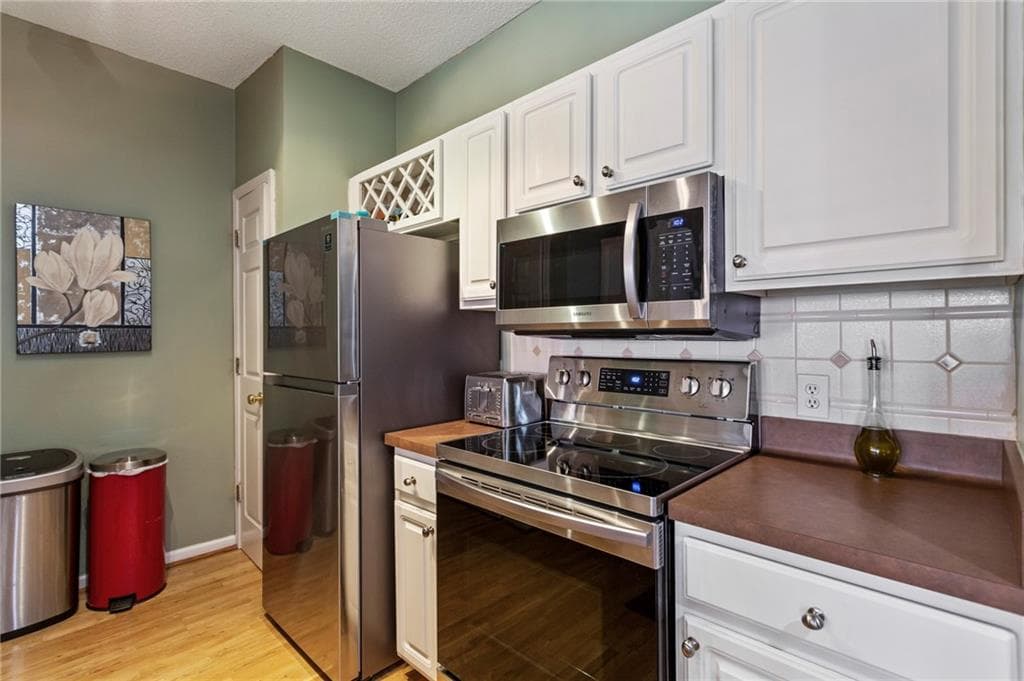 1 bedroom, 1 bathroom, 675 sq ft condominium sold at 955 Juniper Street 3326, Atlanta, GA 30309