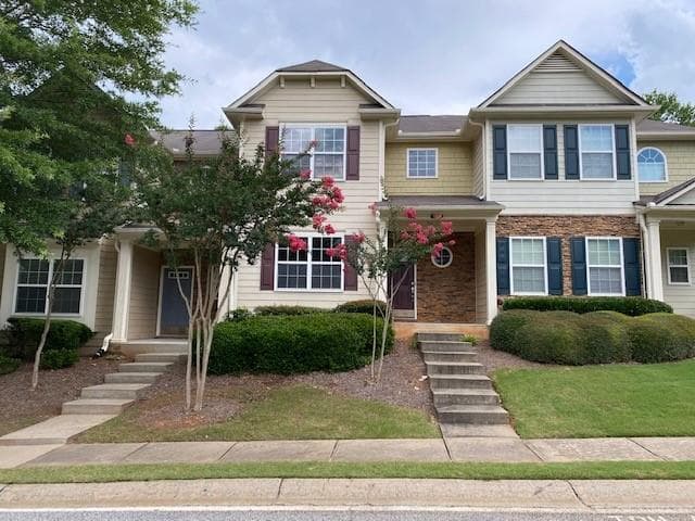 2745 CEDAR Drive, Lawrenceville, GA 30043 — most recent listing photo