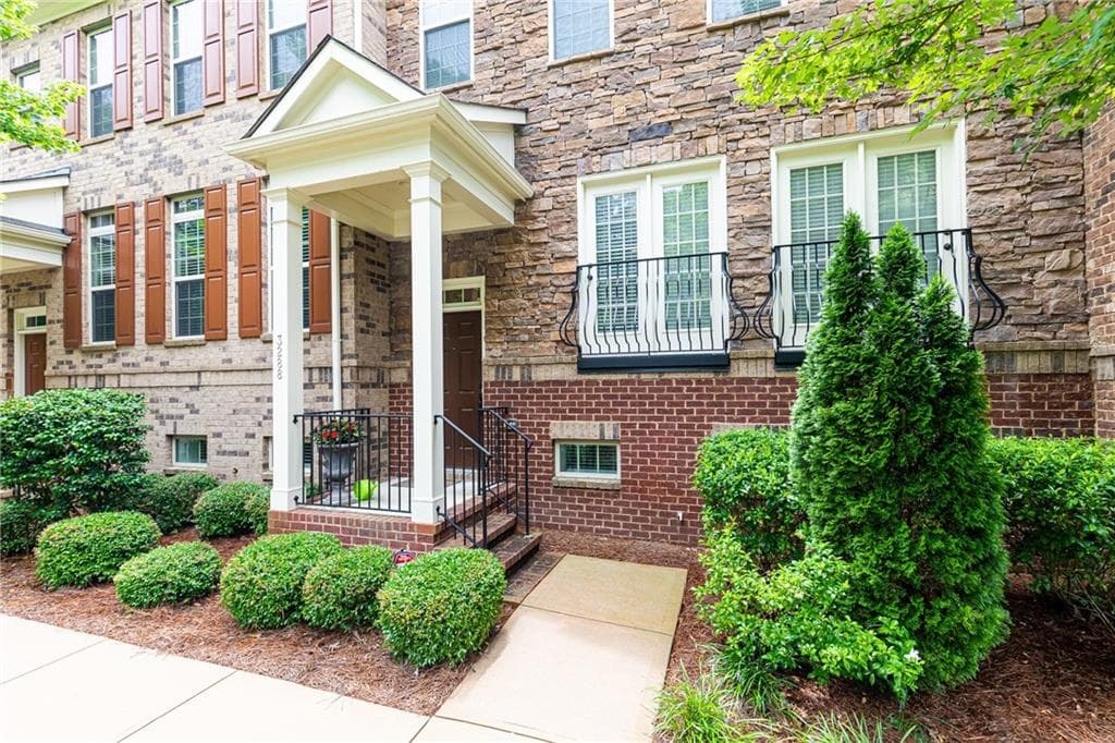 3288 Ferncliff Lane, Atlanta, GA 30324 — most recent listing photo