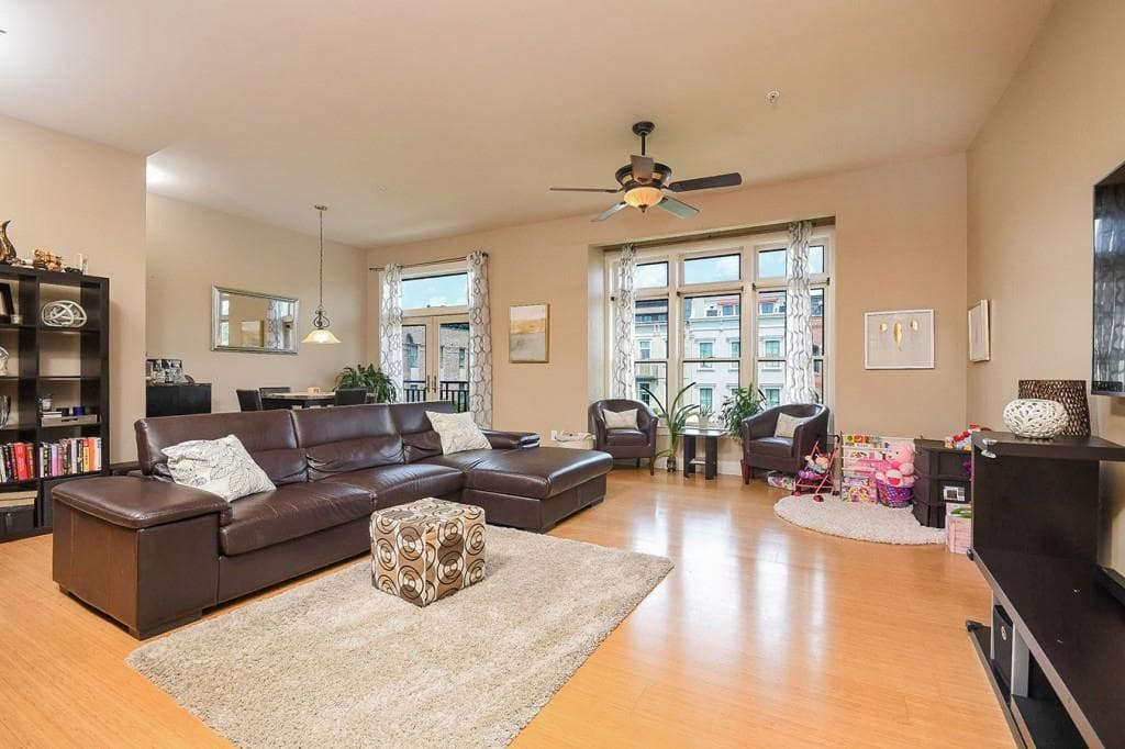 2 bedroom, 2 bathroom, 1,436 sq ft condominium sold at 933 Garrett Street 303, Atlanta, GA 30316