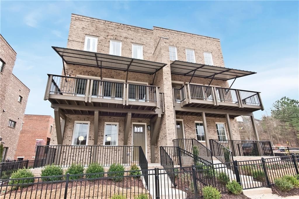 4 bedroom, 4 bathroom, 2,106 sq ft townhouse sold at 1940 Maritime Way 133, Atlanta, GA 30318