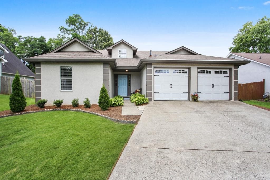 3785 Westchase Drive, Marietta, GA 30066 — most recent listing photo